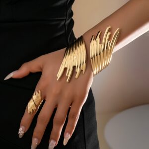Ensemble bracelet et bague à ailes texturées tendance